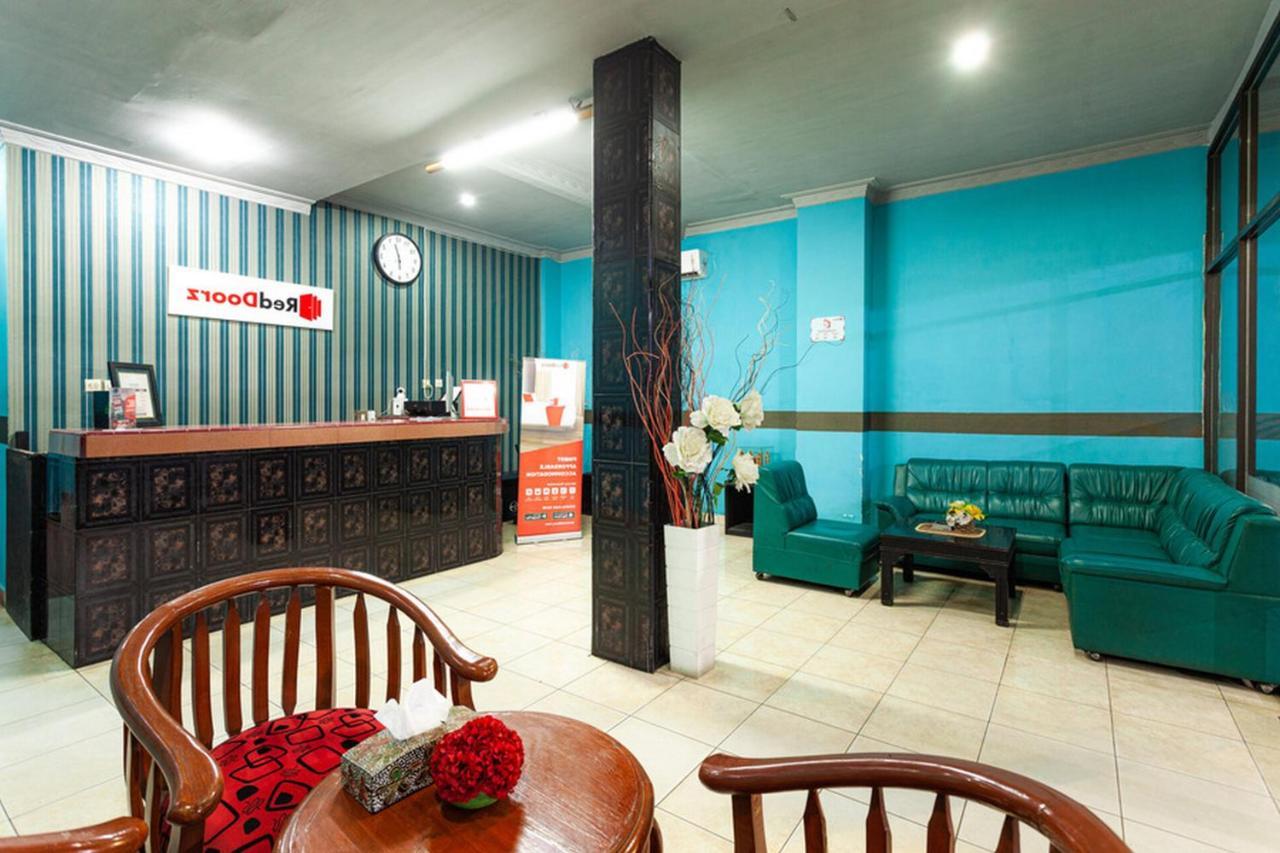 Reddoorz Near Yuki Simpang Raya Mall Medan 2 Zewnętrze zdjęcie